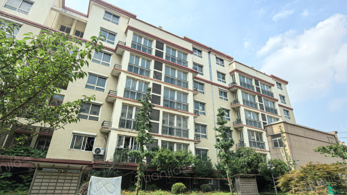 河畔雅居外景图