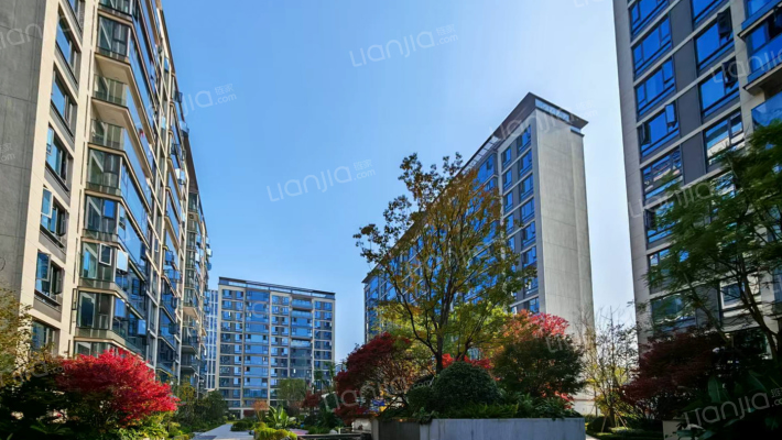 中国铁建西派城央外景图