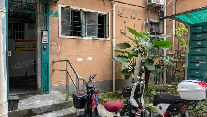 虹桥路967弄外景图