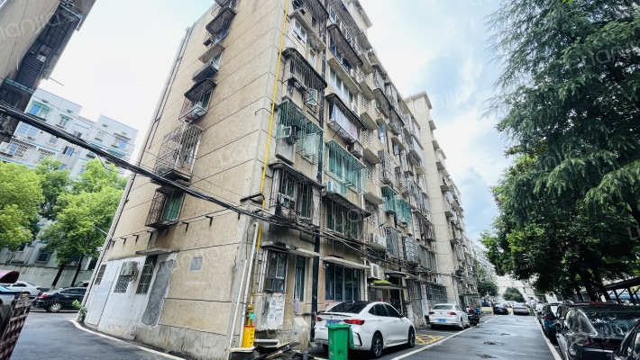 环达公寓外景图