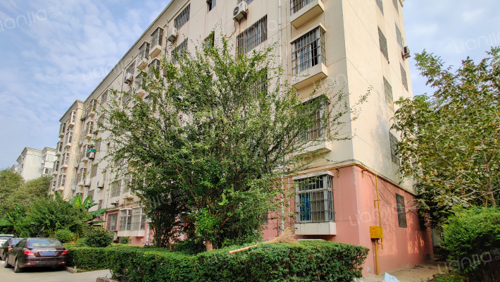 桃源新苑小区外景图