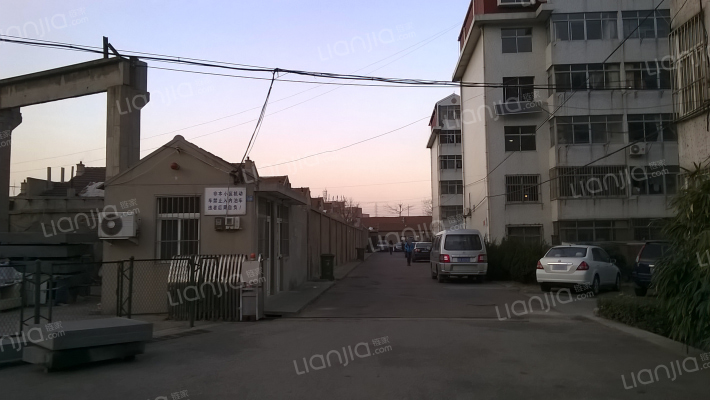 周口路99号小区外景图