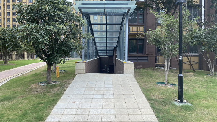 清华大溪地1号院南院外景图