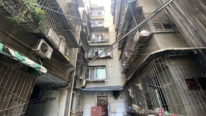 正中街122号外景图