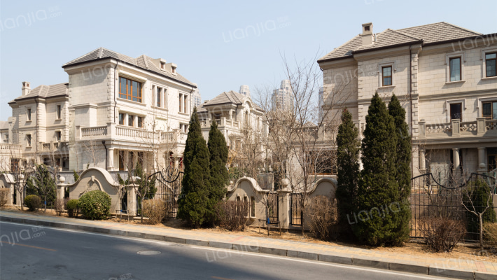 红星海二期果岭墅外景图