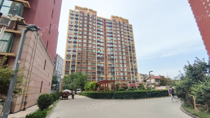 和平大院外景图