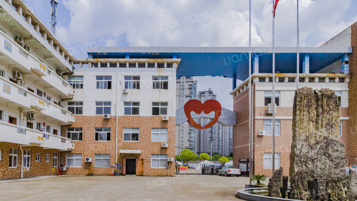 99老人乐园外景图