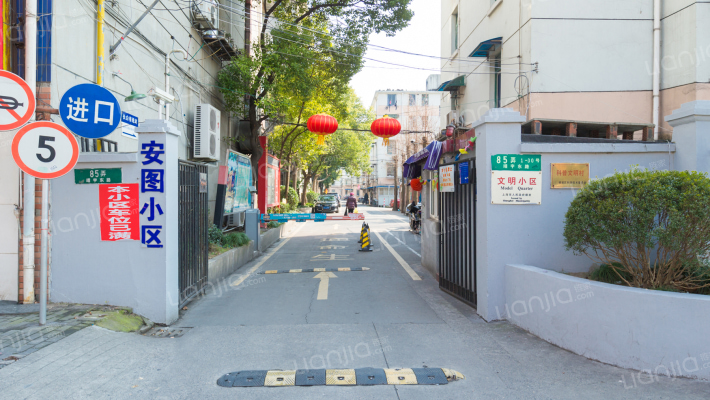 安图新村外景图