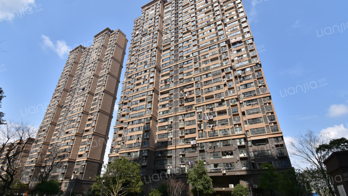 方大上上城外景图