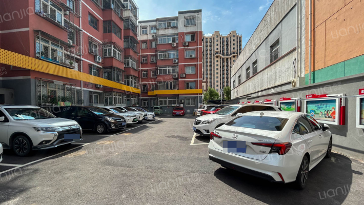 西大街6号楼外景图