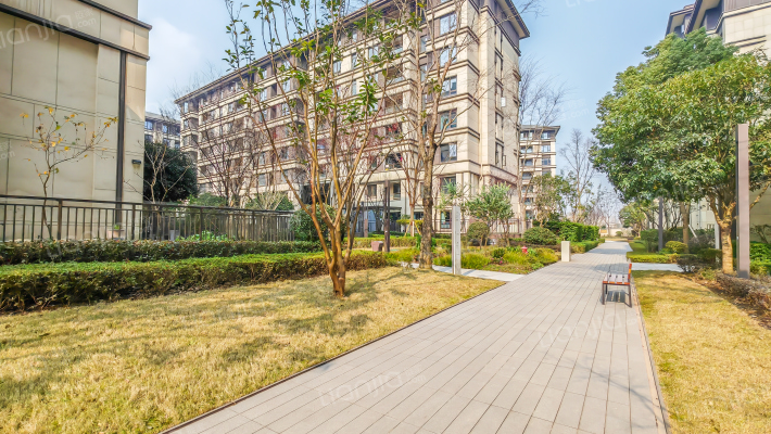 长滩原麓瑾园B区外景图