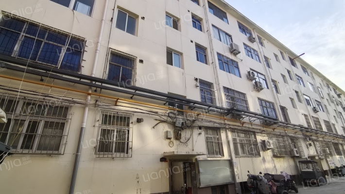 工商局家属楼（廉才胡同）外景图