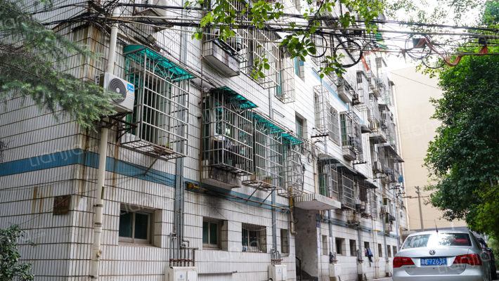 人民检察院宿舍外景图