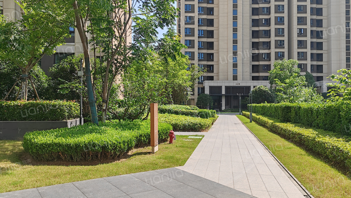 东原麓印长江外景图