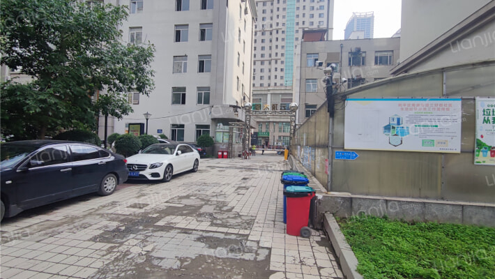 云顶大厦外景图