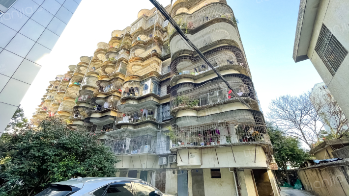 湖东海山小区外景图