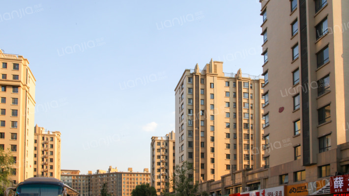 保利大明湖外景图