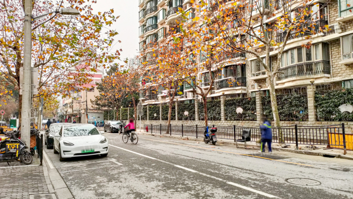 实华公寓外景图