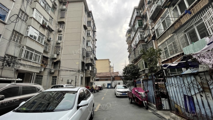 市委党校宿舍外景图