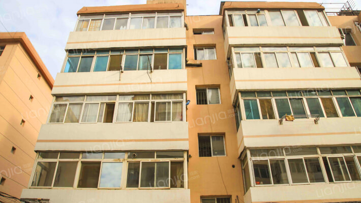 警后大院（三八广场）外景图