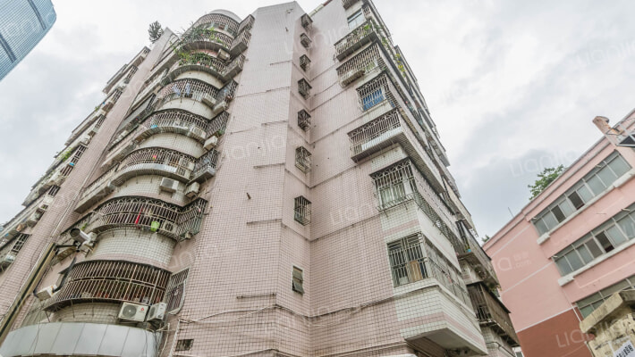 解放路174号大院外景图