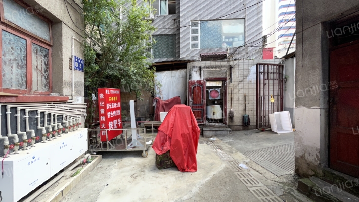 鲤鱼街8号外景图