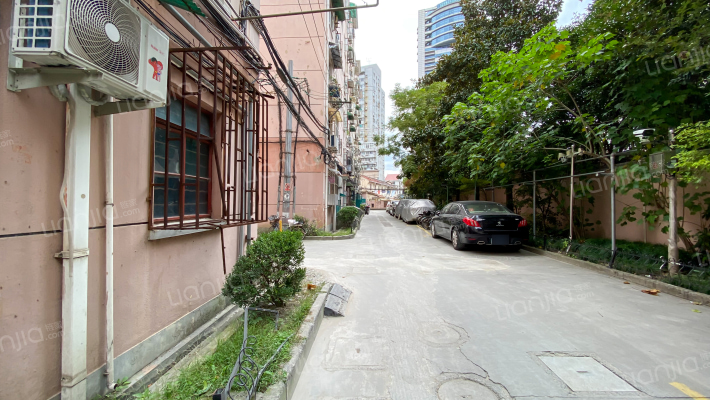 江苏路499弄外景图