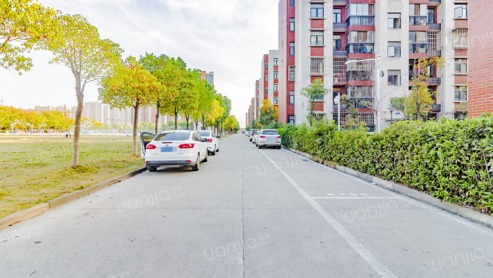 武昌工学院教师公寓外景图