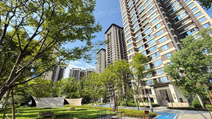 御江名门外景图