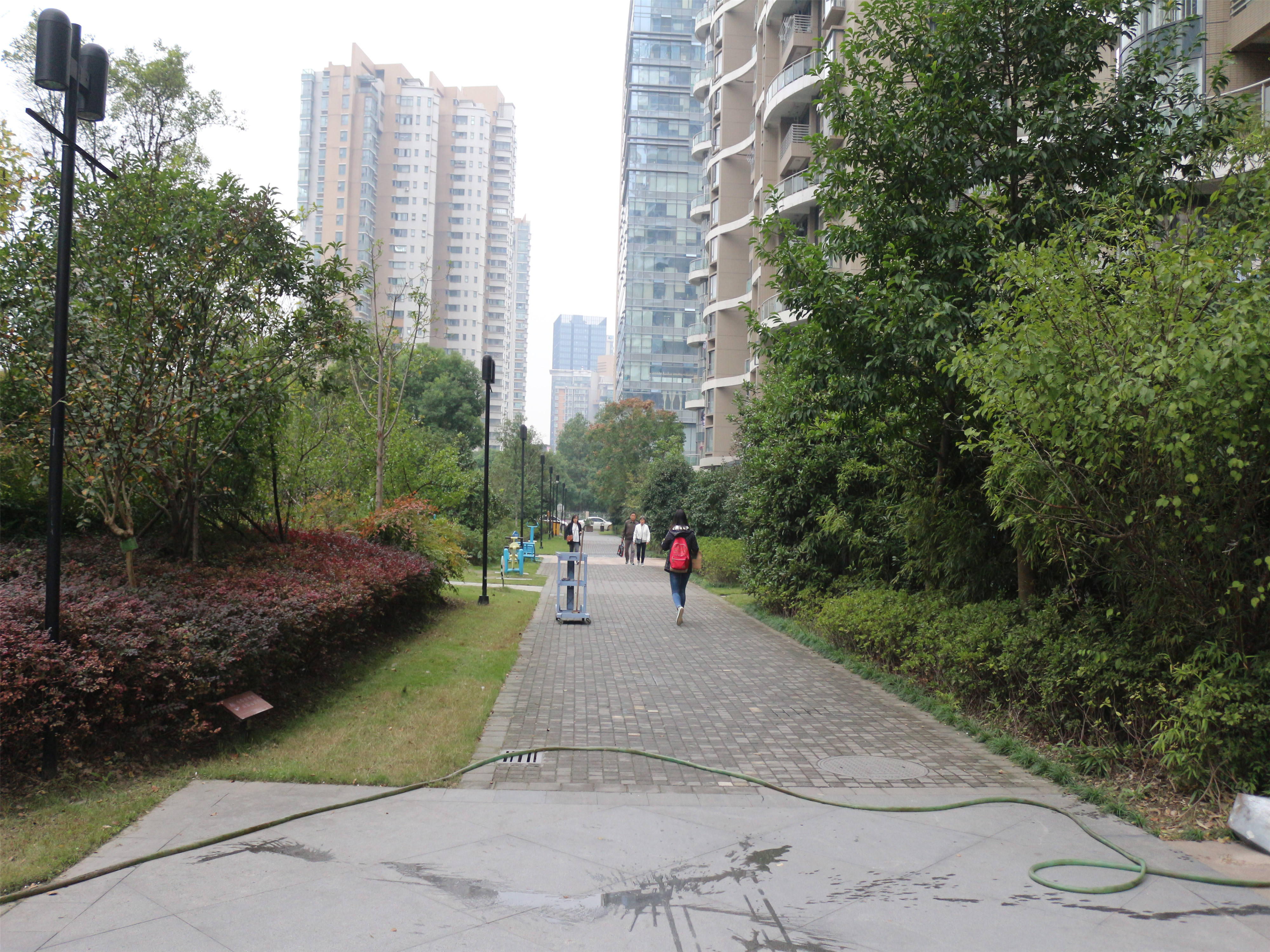 天鸿君邑小区实景 8