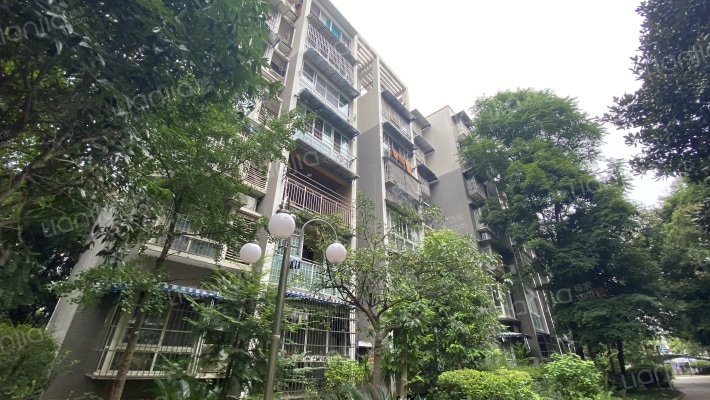 东湖胜景一期外景图