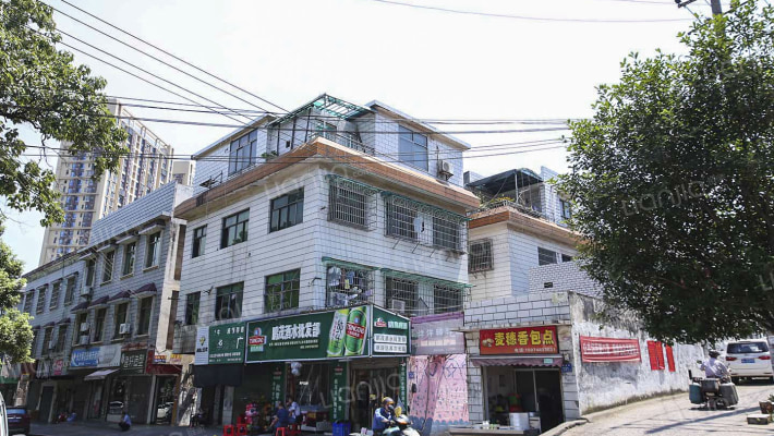 雅塘村小区外景图