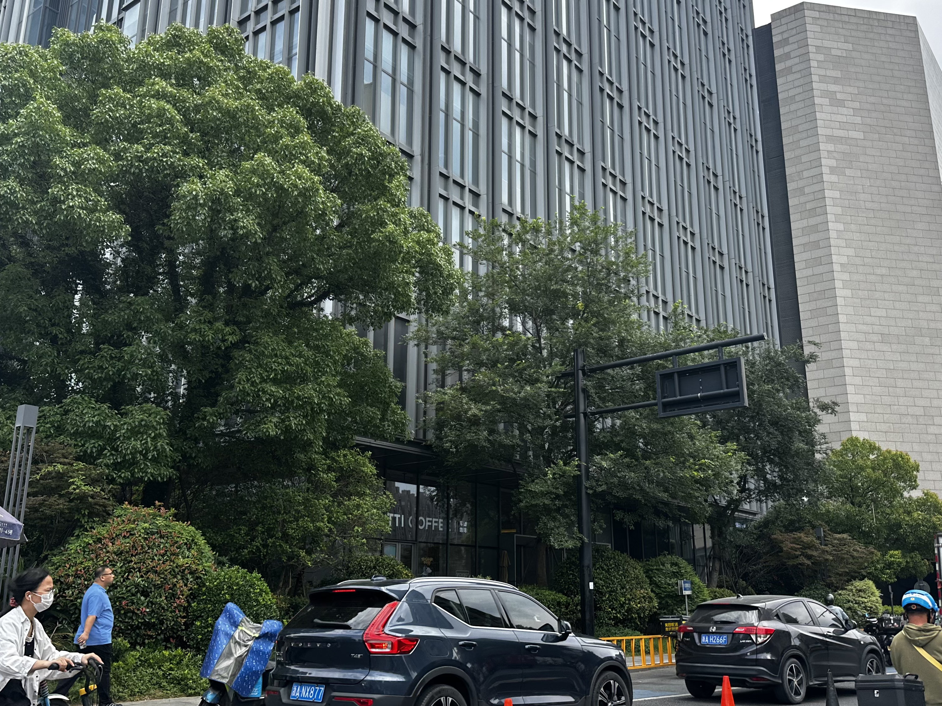 郦城公馆小区实景 5