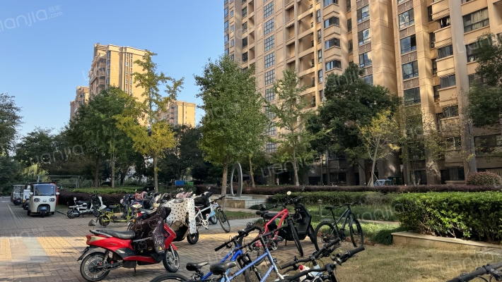 合景峰汇九期外景图