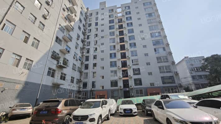 富金公寓外景图