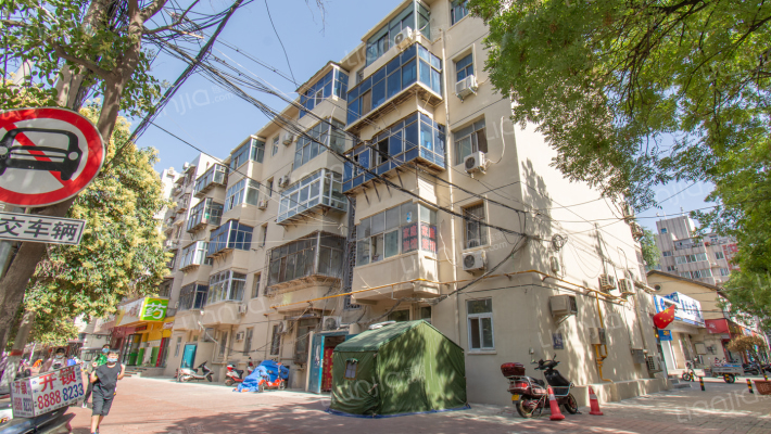 东三街4号院外景图