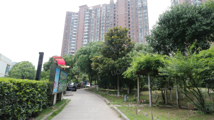 香缇丽舍外景图