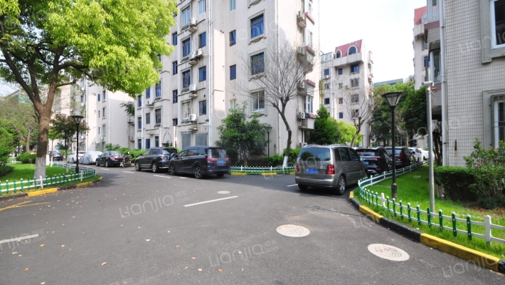 金汇名人苑三街坊外景图