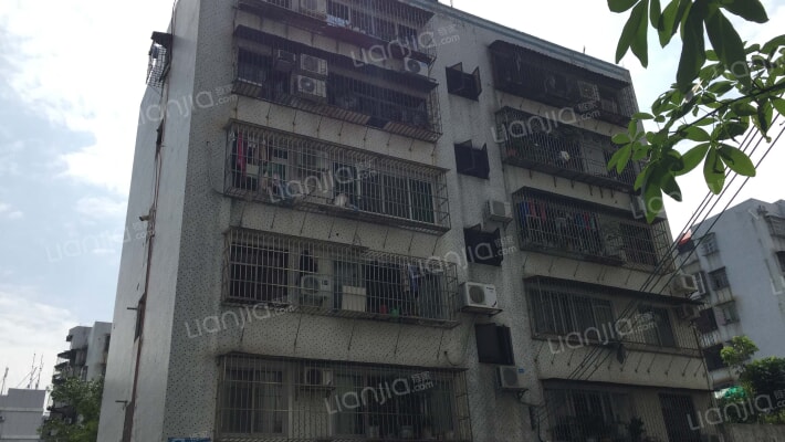 检察院宿舍外景图