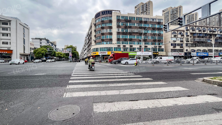 友谊中路外景图