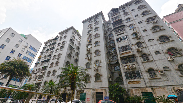 暨大教工宿舍外景图