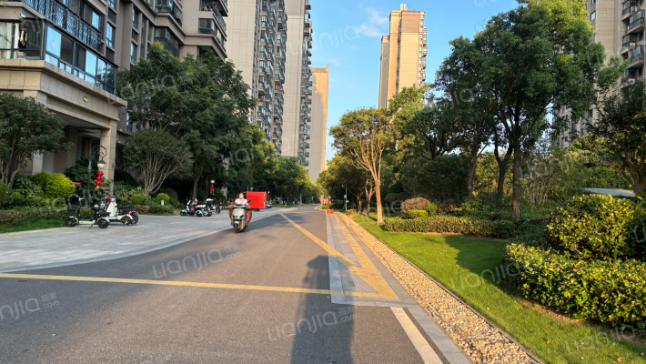 张家港碧桂园滨河生活广场外景图