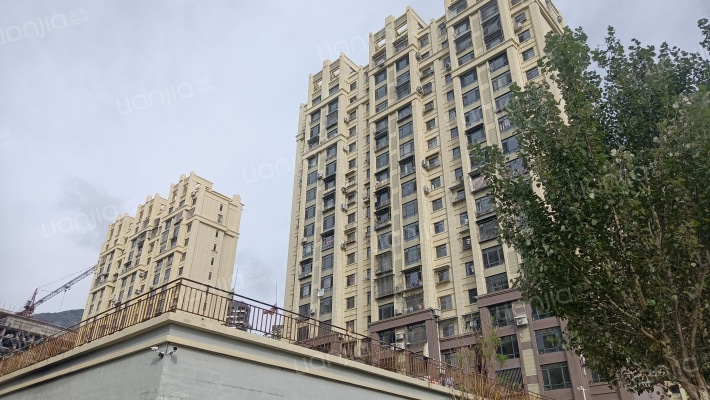 松岚回迁楼外景图