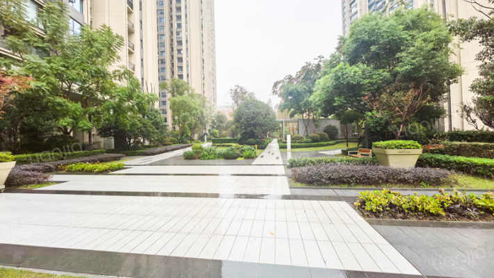 龙湖春江天镜御江外景图