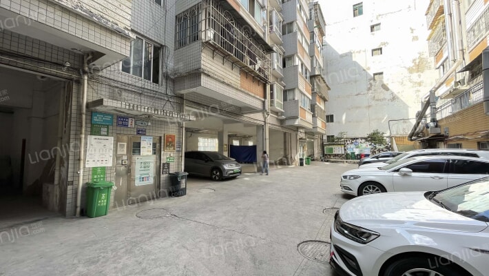 白领公寓外景图