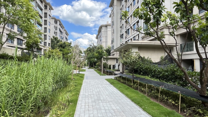 江州锦云外景图