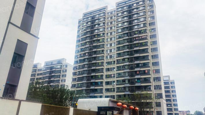 君道历山启元外景图