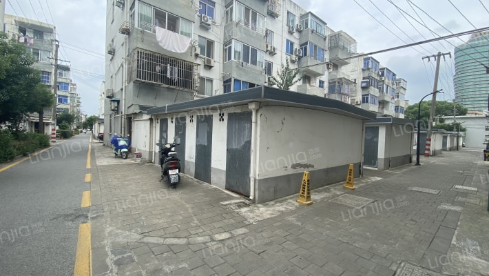 颜港北村四区外景图