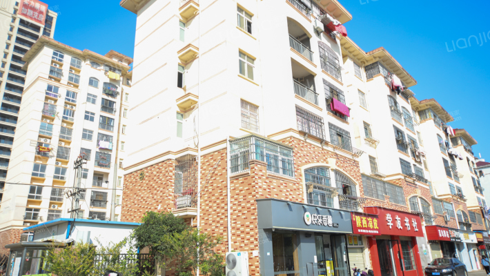 近水佳苑小区外景图