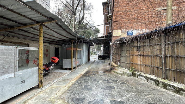 宝山南路564号外景图